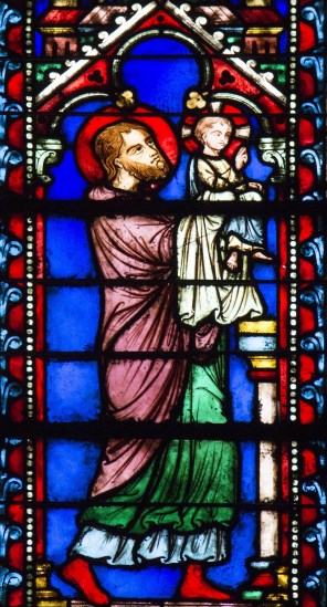 아기 예수를 안은 성 요셉_photo by Lawrence OP_in the Sainte Chapelle in Paris_France.jpg
